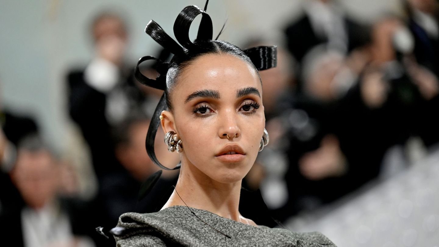 Wegen Panne beim US-Visum muss FKA Twigs Teile ihrer Tour absagen