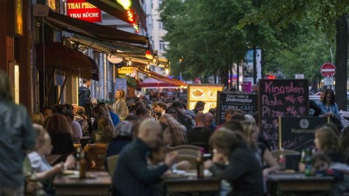 Wenn die Gastro-Steuer sinkt, knallen bei McDonald's und Co. die Korken