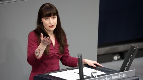 Heidi Reichinnek erstmals beliebteste Politikerin in Deutschland