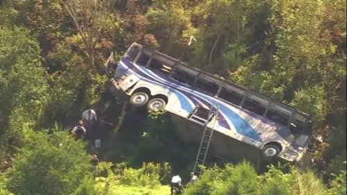 Bus mit High-School-Band stürzt in Schlucht – mehrere Tote