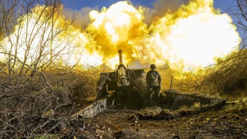Dutzende russische Angriffe im Donbass – Selenskyj: Moskau soll für Kriegsfolgen büßen