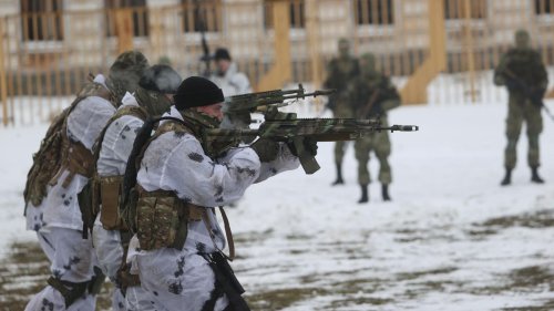 Britisches Verteidigungsministerium: Russland gehen die Militärausbilder aus – Rekruten werden in Belarus angelernt