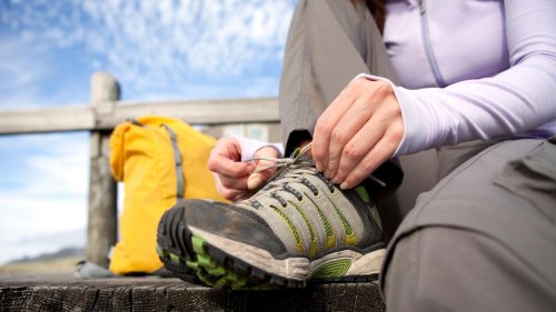 So pflegen Sie Wanderschuhe richtig – und machen sie länger haltbar
