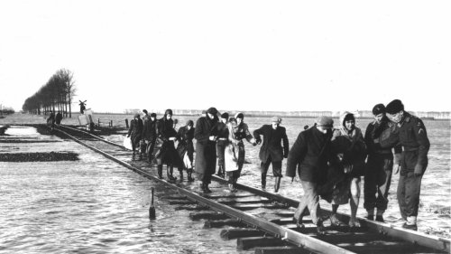 Flut vor 70 Jahren – Dörfer versinken in Nordsee, Tausende sterben