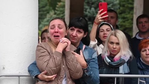 Frisch verheiratet und direkt in den Krieg: Teilmobilmachung sorgt für viele Tränen in Russland
