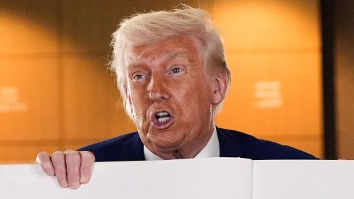 Donald Trump fühlt sich von einem Strandfoto bedroht – und attackiert Ex-FBI-Chef