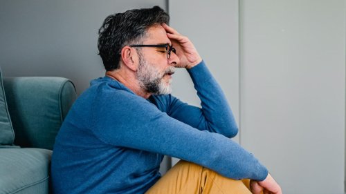 Meine Freundin hat hinter meinem Rücken regelmäßig Sex mit anderen Männern und schickt mich deswegen zur Therapie