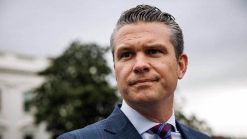 Moderator unterläuft in Interview mit Pete Hegseth vielsagender Versprecher