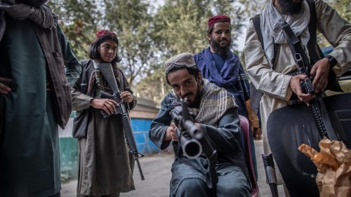 Zur Abschreckung: Taliban verhängen drakonische Strafen und stellen Leichen zur Schau