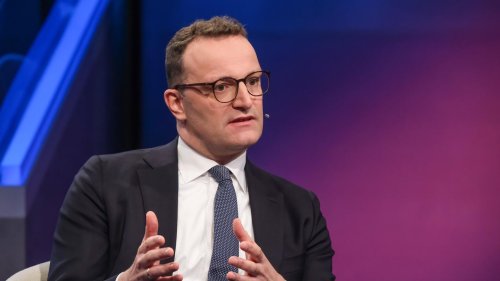 Abstimmen mit Rechtsextremen? Spahn windet sich