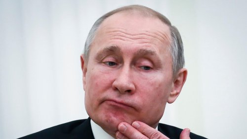 Weiterer russischer Flugplatz von Drohnen angegriffen – Putin berät mit Sicherheitsrat