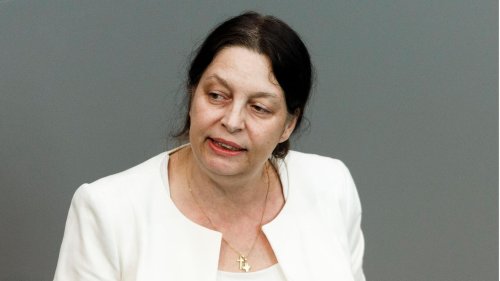 Erst für die AfD im Bundestag, nun als mutmaßliche Terroristin verhaftet – wer ist Birgit Malsack-Winkemann?