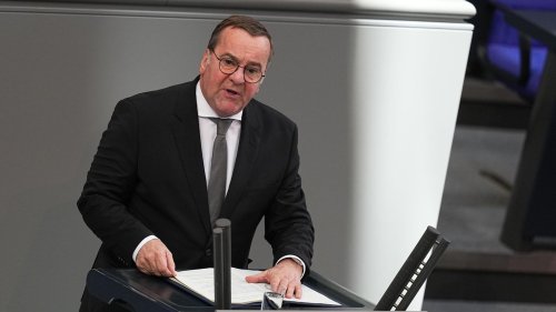Pistorius hält die Kanzlerrede: "Bedrohungslage steht vor Kassenlage"
