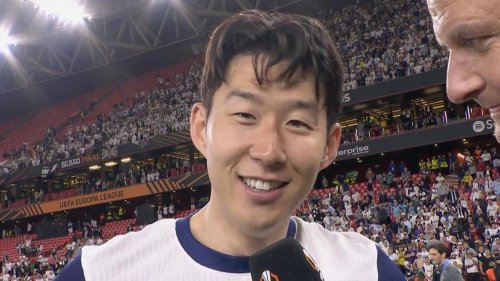 Überwältigter Heung-min Son grüßt einen Bayern-Star