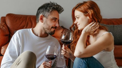 Single: Wer weniger Selbstwertgefühl hat, gibt sich beim Dating mehr Mühe