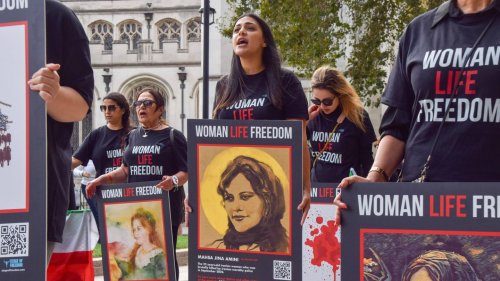 Kampf ums Überleben statt Frauenrechte: Was Iranerinnen ein Jahr nach dem Tod von Mahsa Amini bewegt