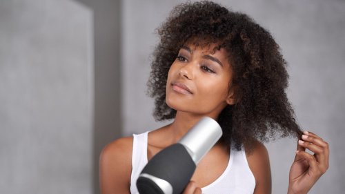 Günstig und gut: Diese Produkte lohnen sich als Alternative zum Dyson-Föhn