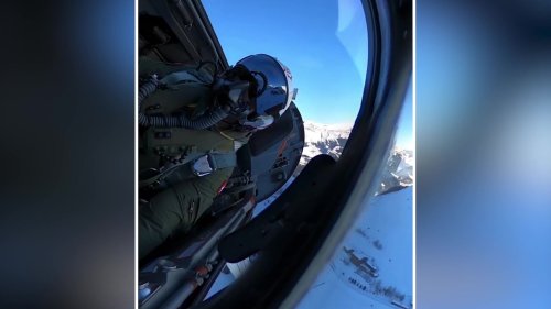Spektakulärer Tiefflug: Kampfjet fegt mit 1000 km/h über Skipiste in den Alpen