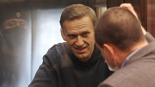 Kreml-Kritiker Alexej Nawalny muss für ein Jahr in Isolationshaft
