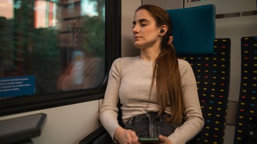Meeresrauschen statt Schnarchen: Sleepbuds für besseren Schlaf im Vergleich