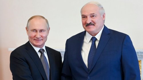 Putin-Freund Lukaschenko schließt Armeeeinsatz gegen die Ukraine aus: "Mischen uns nicht ein"
