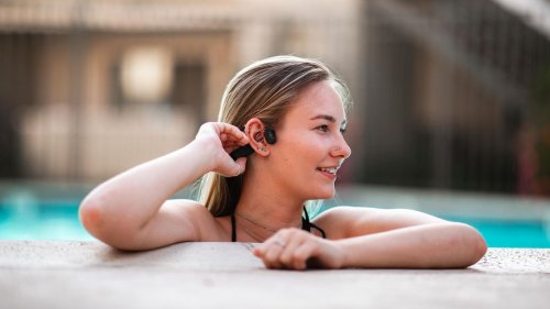 Wasserdichte Kopfhörer: Diese Modelle liefern den Sound zum Schwimmen