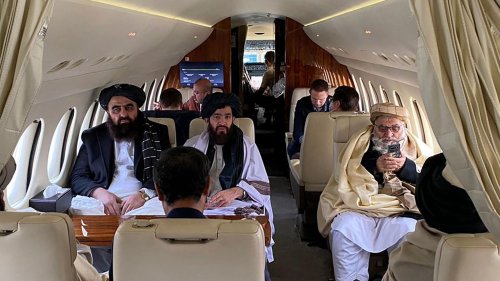 Im Privatjet zum Gipfel: Taliban sprechen mit dem Westen über die humanitäre Krise in Afghanistan