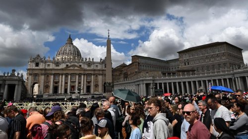 250.000 Menschen nahmen am Sarg Abschied von Papst Franziskus