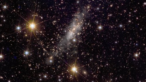 Weltraumteleskop fotografiert Millionen Galaxien glasklar