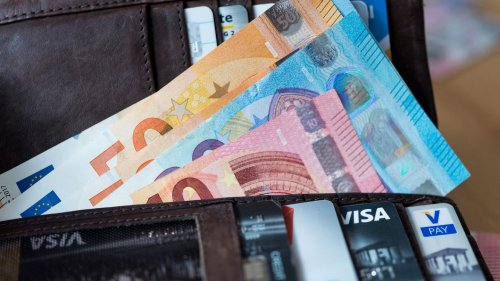 Inflation schwächt sich im November leicht auf 10 Prozent ab