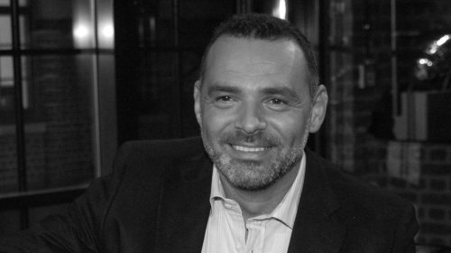 Trauer um Giovanni Arvaneh: Der "Marienhof"-Star stirbt mit 61 Jahren