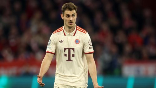 Bayern-Verteidiger Stanisic schubst Balljungen zu Boden