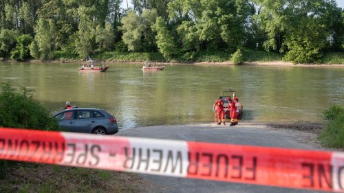 Siebenjähriger Junge und Vater sterben nach Rettung aus dem Rhein