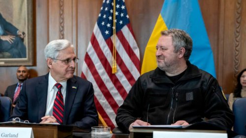 "Zur Unterstützung des ukrainischen Volks": USA überweisen erste Oligarchen-Millionen an Kiew