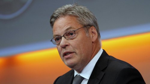 Und, wie viele Ferarris in der Garage? 70 nervige Fragen an Heiner Kamps