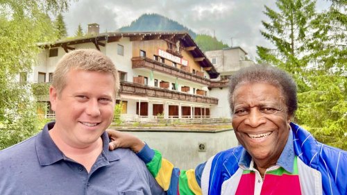 Lost Places: Roberto Blanco besucht Tiroler Gruselhotel