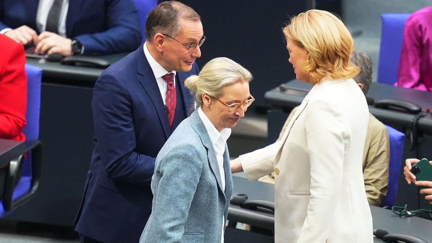 Von rechts drückt die AfD: Drei Lehren aus der ersten Parlamentssitzung
