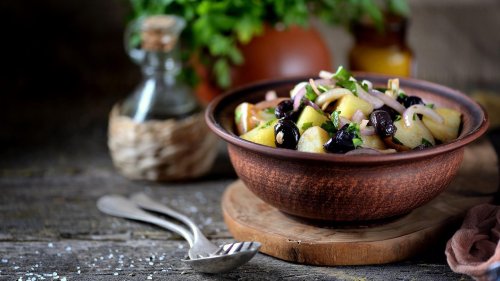 Mediterraner Genuss: Rezept für einen griechischen Kartoffelsalat