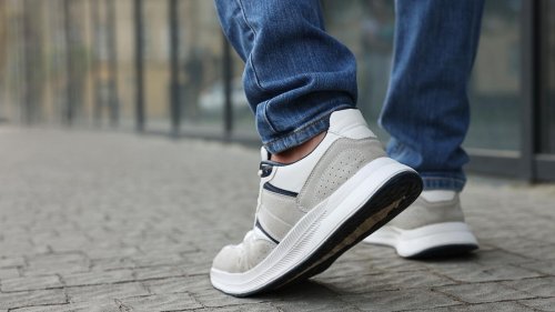 Unisex-Sneaker Smash von Puma heute 47 Prozent günstiger