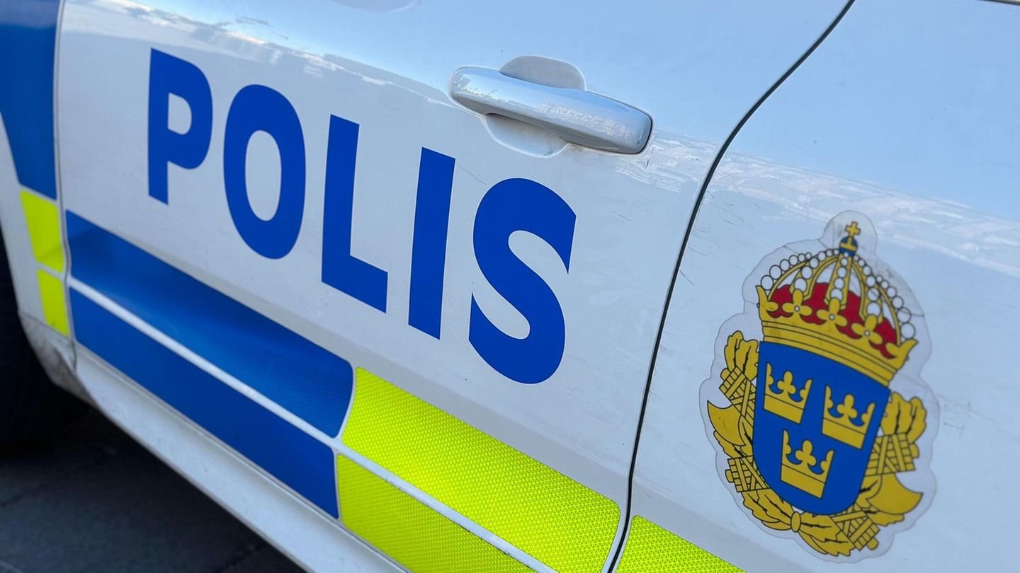 Paar verkleidet sich als Polizisten, entführt und vergewaltigt Ex-Partner