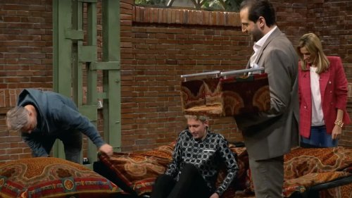 Designer-Sofa sorgt für Begeisterung – dann meldet sich ein Händler zu Wort