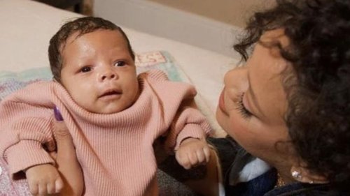 "Willkommen Riot Rose": Rihanna zeigt erstmals Bilder ihres Babys
