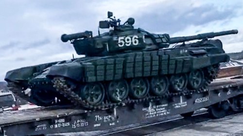 Panzer und Konvois – Social-Media-Videos zeigen russische Truppenbewegungen