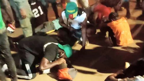Zu viele Fans wollten rein: Massenpanik bei Afrika-Cup – acht Menschen sterben