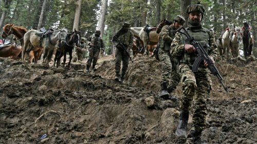 Angriff auf Touristen in Kaschmir: Indien verhängt Strafmaßnahmen gegen Pakistan