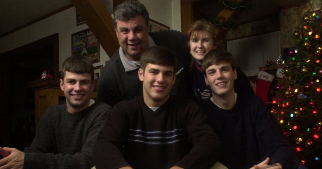 The Kid is one of the boys: 18-year-old Joe Mauer fits right in during  Twins' first practice – Twin Cities