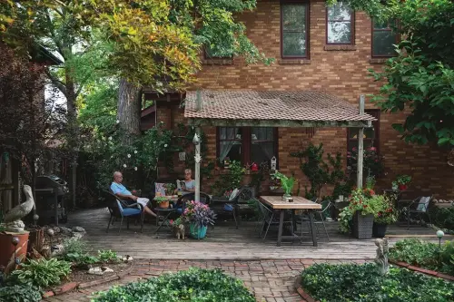How a University City couple built a cozy backyard garden