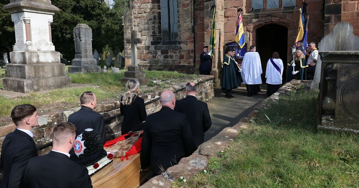 'We're still coming to terms with it' - Family's grief as funeral held for mayor