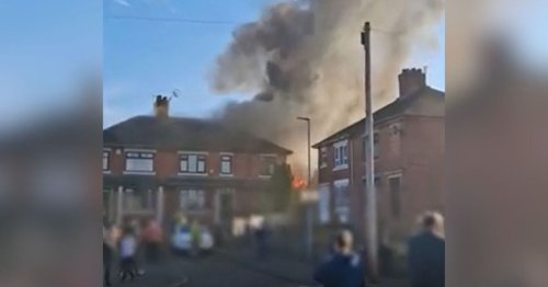 Shocking moment huge fire started in Abbey Hulton as cause identified