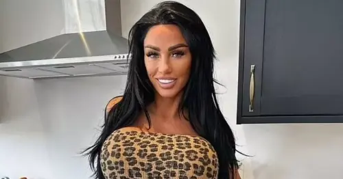 Katie Price 'may need a mobility scooter' as she struggles at Alton Towers